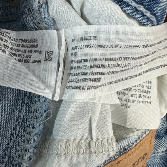 Hollister Distressed Ultra High Rise Mom Women's size 4 Medium Blue Denim jeans - Picture 4 of 5